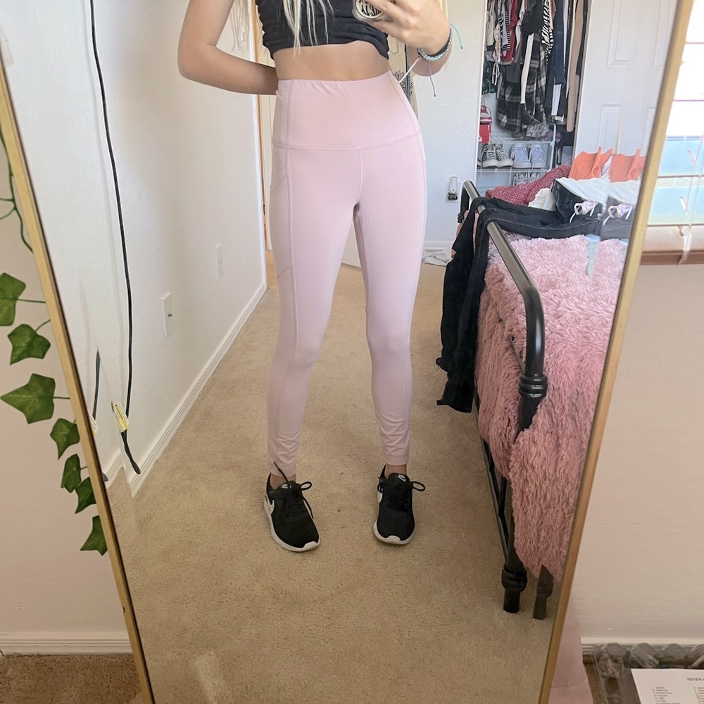 Pink leggings!